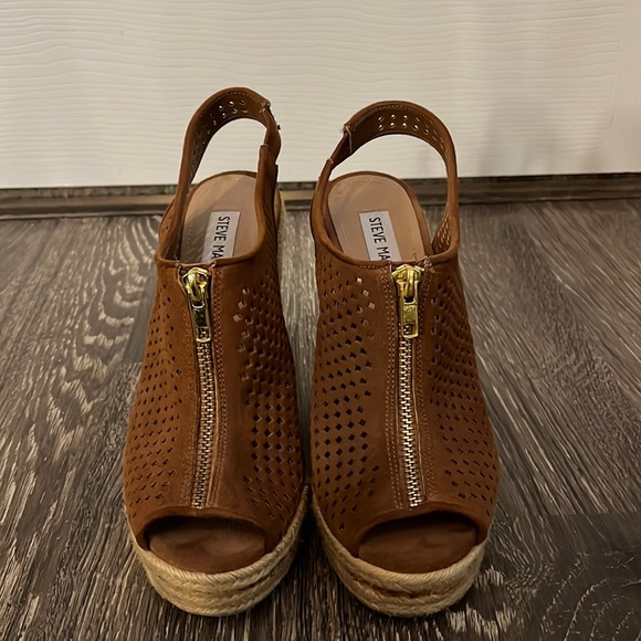 Wedge sandals size 8 - Picture 2 of 10